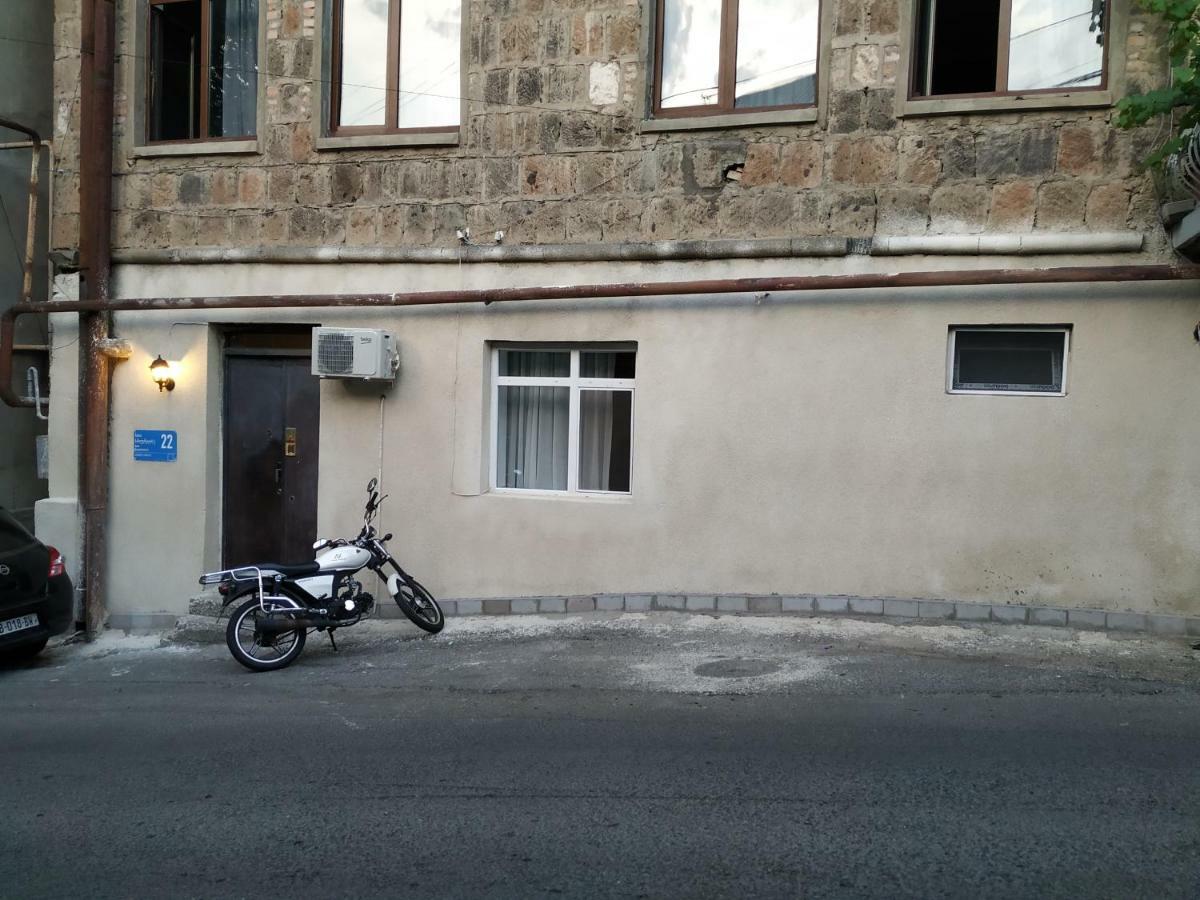 Vera Apartment Tbilisi Esterno foto